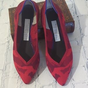 ROTHY's Chili Red Camo Print Pointed Toe Slip On Flats size 7.5